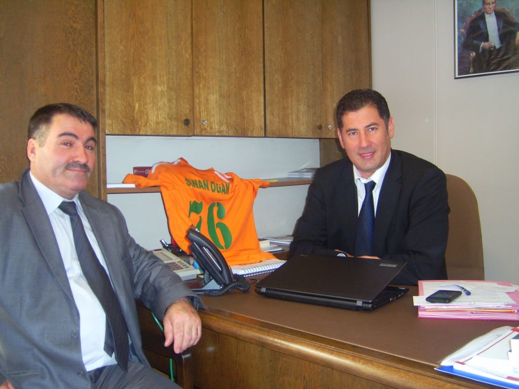 MHP Iğdır Milletvekili Sinan OĞAN Iğdır Futboluna Destek İçin Futbol Maçına Katılacak