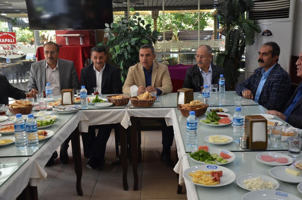 Belediye Başkanı Murat Yikit Gazetecilerle Bir Araya Geldi