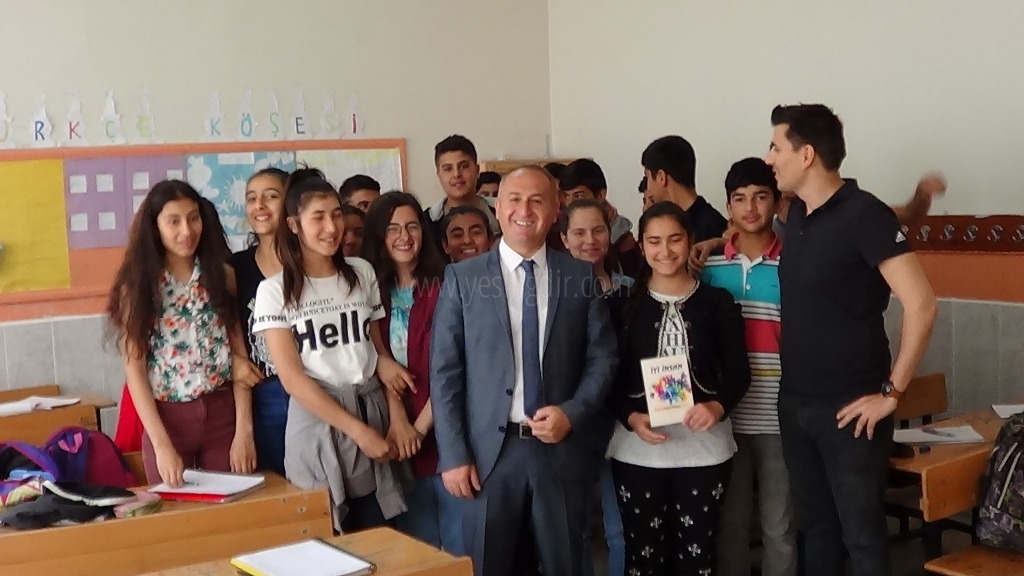GENÇ YAZARI İKİNCİ KİTABINA HAZIRLANIYOR