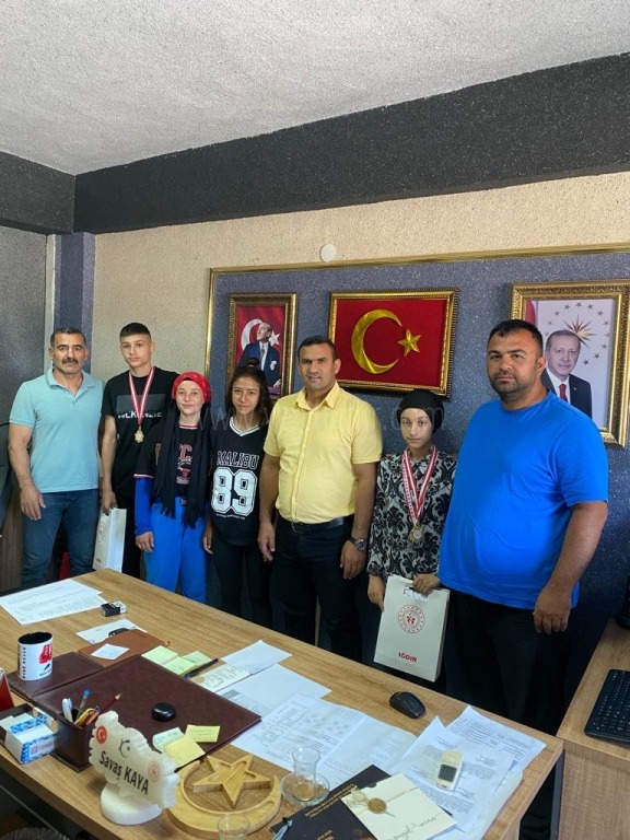 Boksörlerden Savaş Kayaya Ziyaret