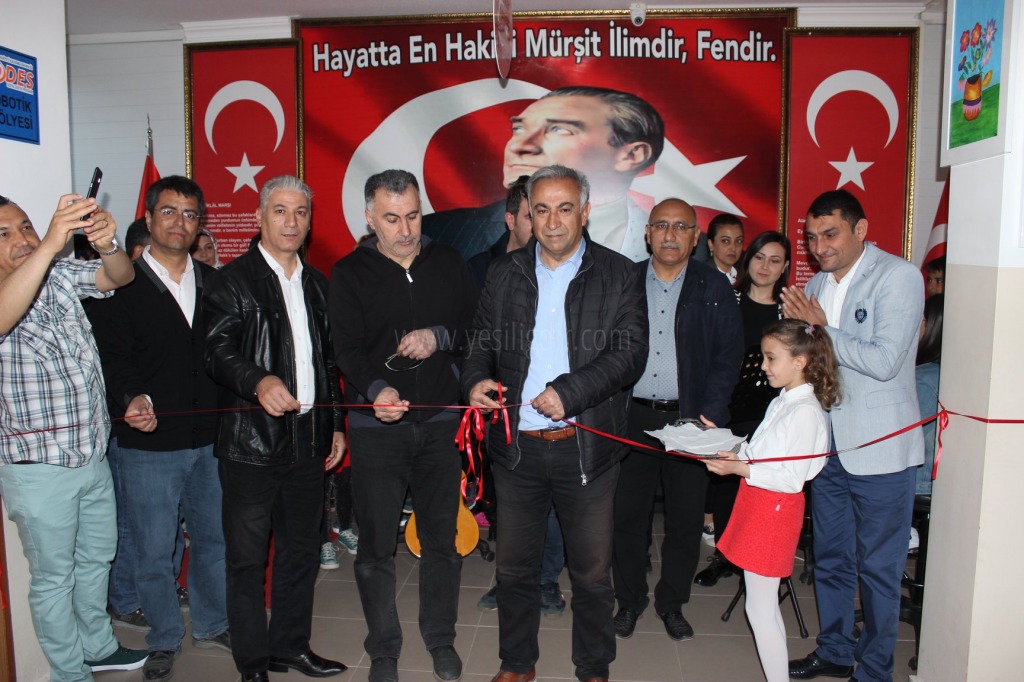 MİLLİ EĞİTİM MÜDÜRÜ HAKAN GÖNEN BİLİM VE SANAT MERKEZİ FUARININ AÇILIŞINI YAPTI