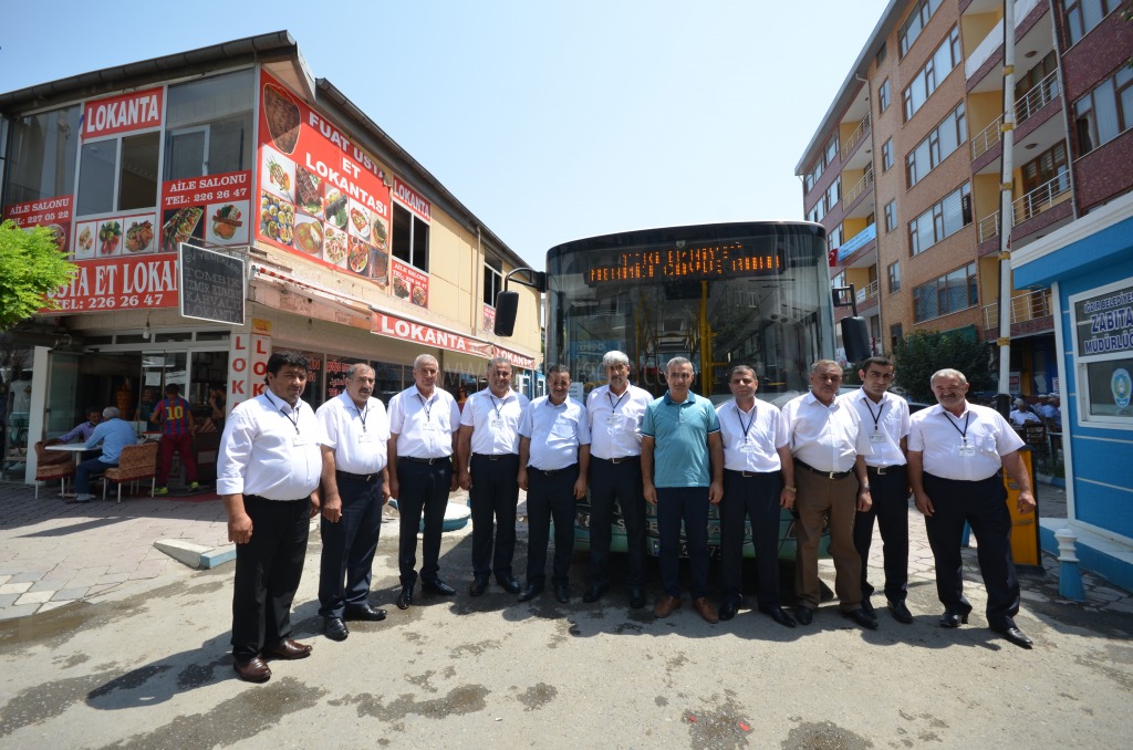 BELEDİYE OTOBÜS ŞOFÖRLERİNE TEK TİP ELBİSE