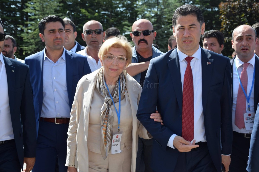 MHP Genel Başkan Adayı Oğan Genel Merkez Bir Hukuk Süreci Başlatacak Gibi Görünüyor