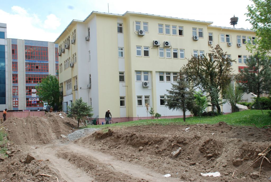 Valilik Binasına Üçüncü Giriş Kapısı Açıldı