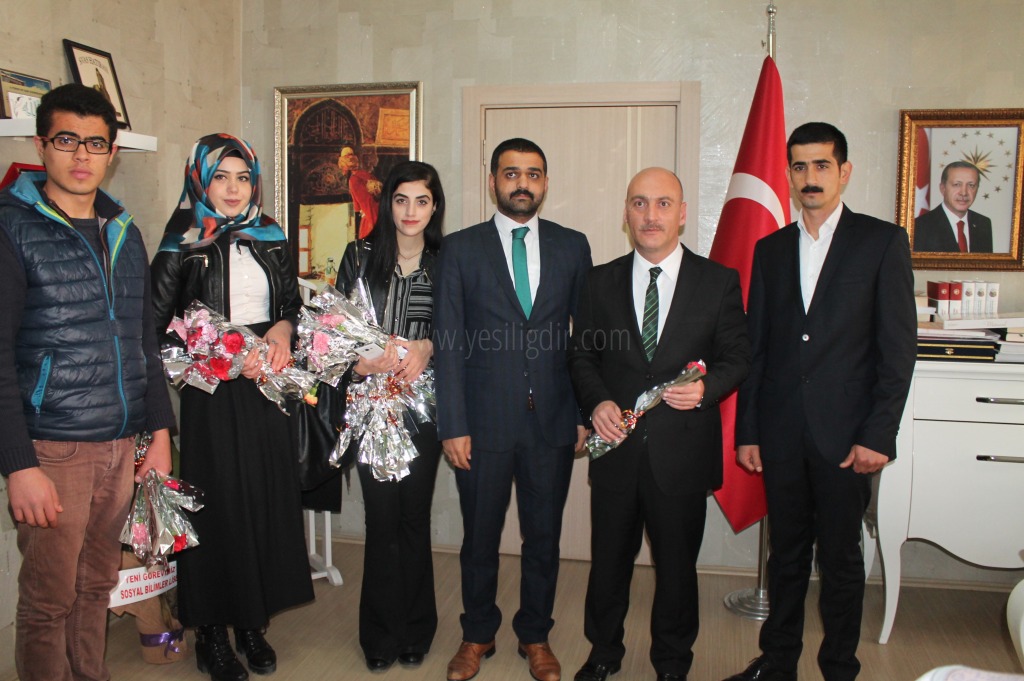 Iğdır Ülkü Ocakları Öğretmenleri unutmadı