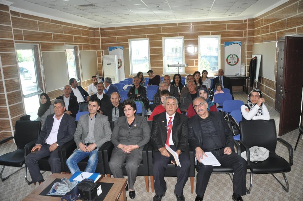 IĞDIRDA KARABAĞ KONULU SÖYLEŞİ VE ŞİİR ETKİNLİĞİ YAPILDI