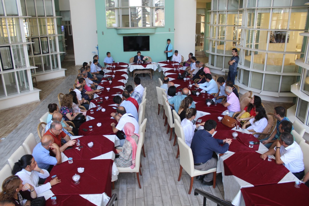 Iğdır Üniversitesi Personeli Bayramlaşma Programında Bir Araya Geldi