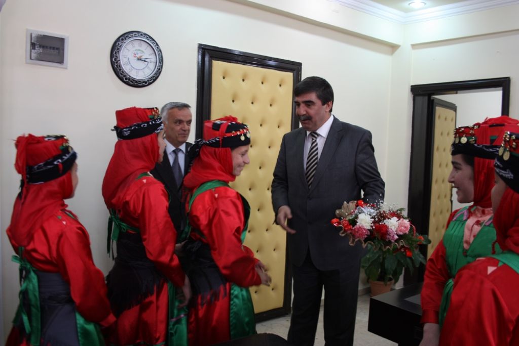 Iğdır Belediyesinden Folklor Elbisesi