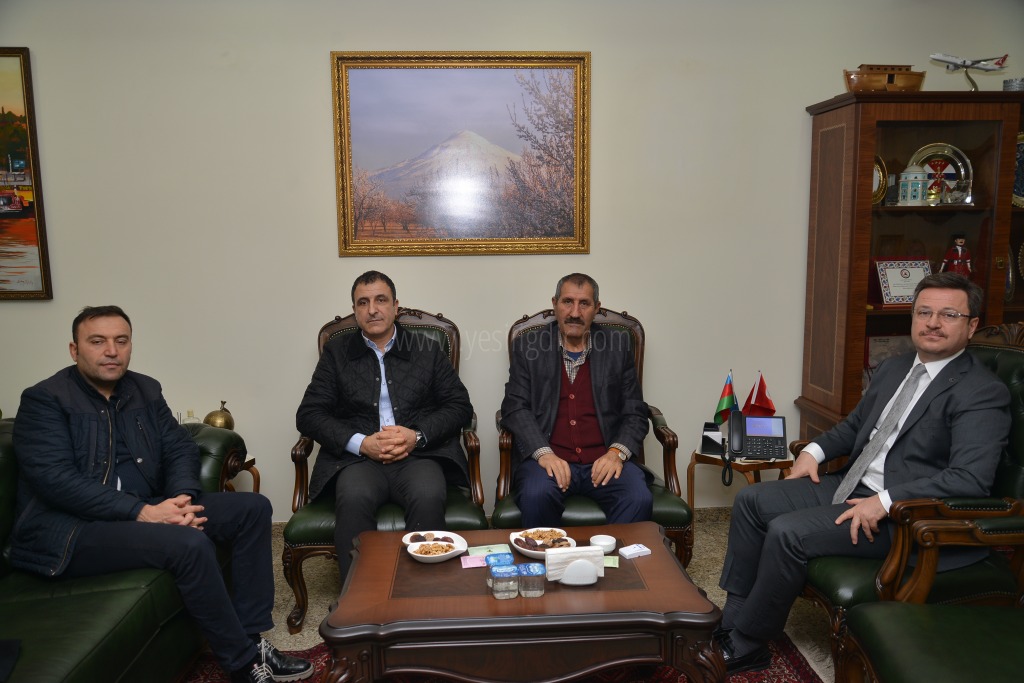 VALİ ÜNLÜ MİSAFİRLERİNİ AĞIRLADI