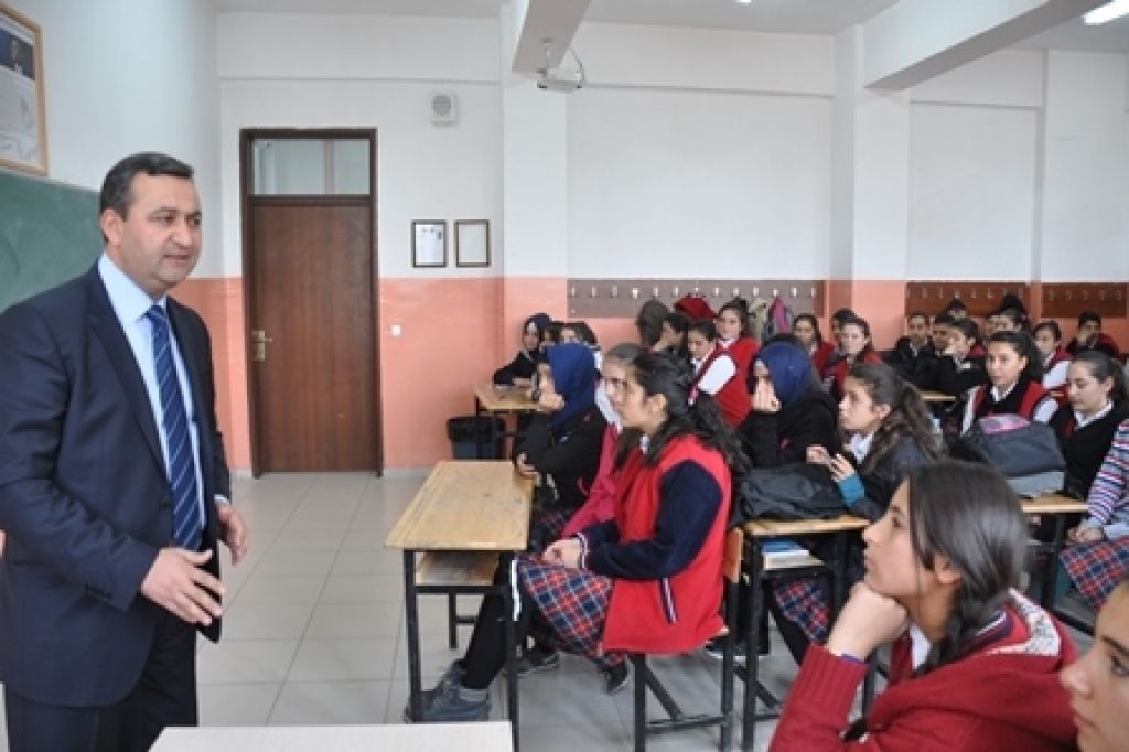 Şair Kemalettin Kalkan Iğdır Sağlık Meslek Lisesi Öğrencileriyle Buluştu