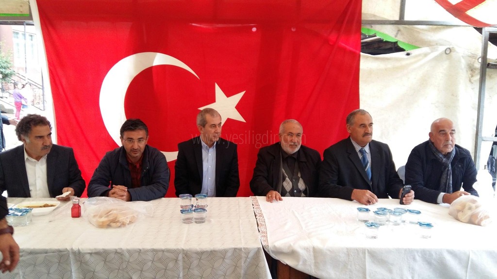 Iğdır'da Hz Hüseyinin Şehit Edilişinin 3 Günü Nedeniyle Yemek Verildi