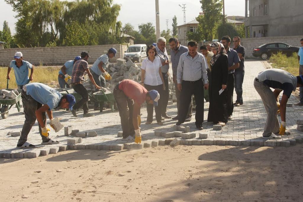 Belediye Eş Başkanı Önder Çalışma Alanlarını Denetlendi