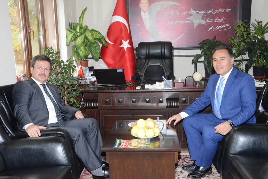 VALİ ENVER ÜNLÜ ORMAN İŞLETME MÜDÜRLÜĞÜNÜ ZİYARET EDEREK BRİFİNG ALDI