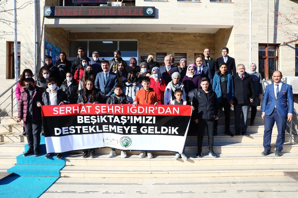 Iğdırlı Öğrenciler Beşiktaş Maçını İzlemek İçin Yola Çıktı