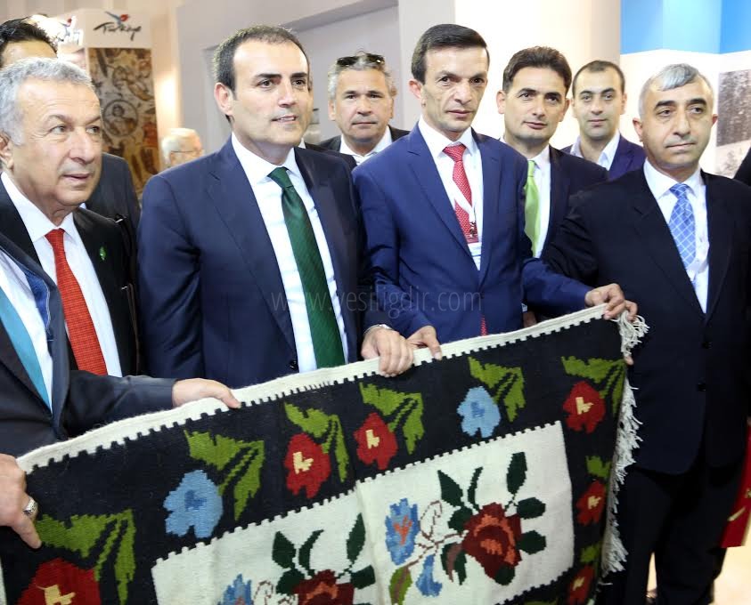 Bakan Ünal SERKA standını ziyaret etti