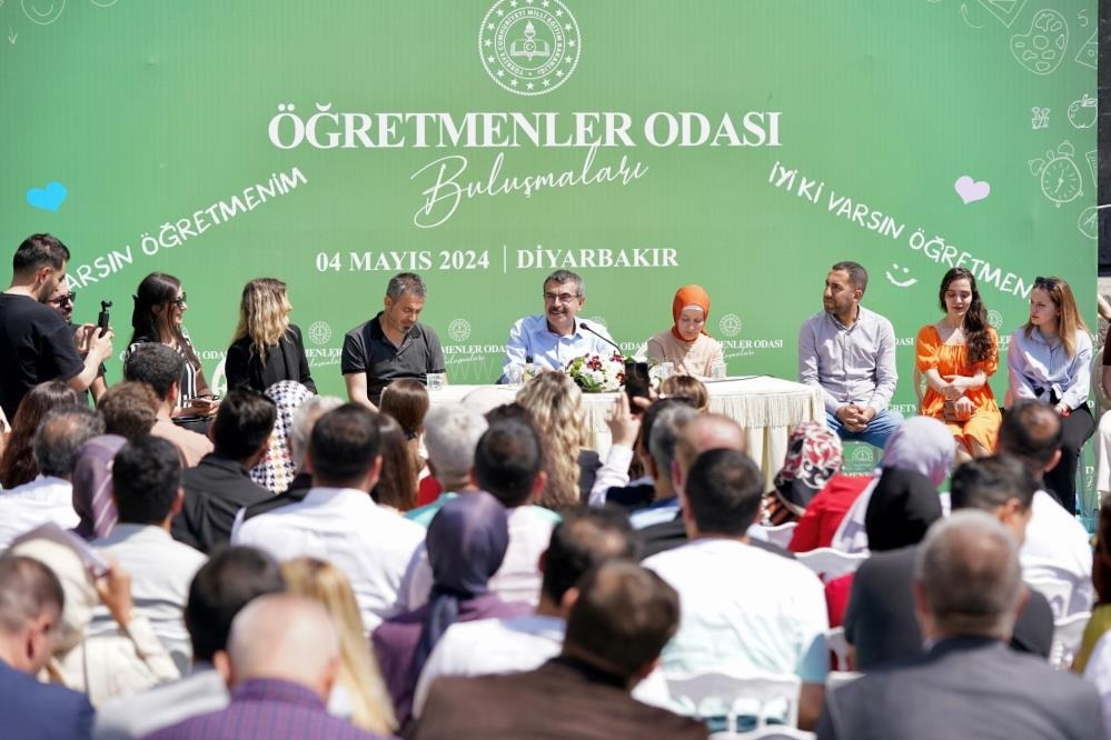 Öğretmenler Odası Buluşmaları'nın 10'uncusu Diyarbakır'da gerçekleşti