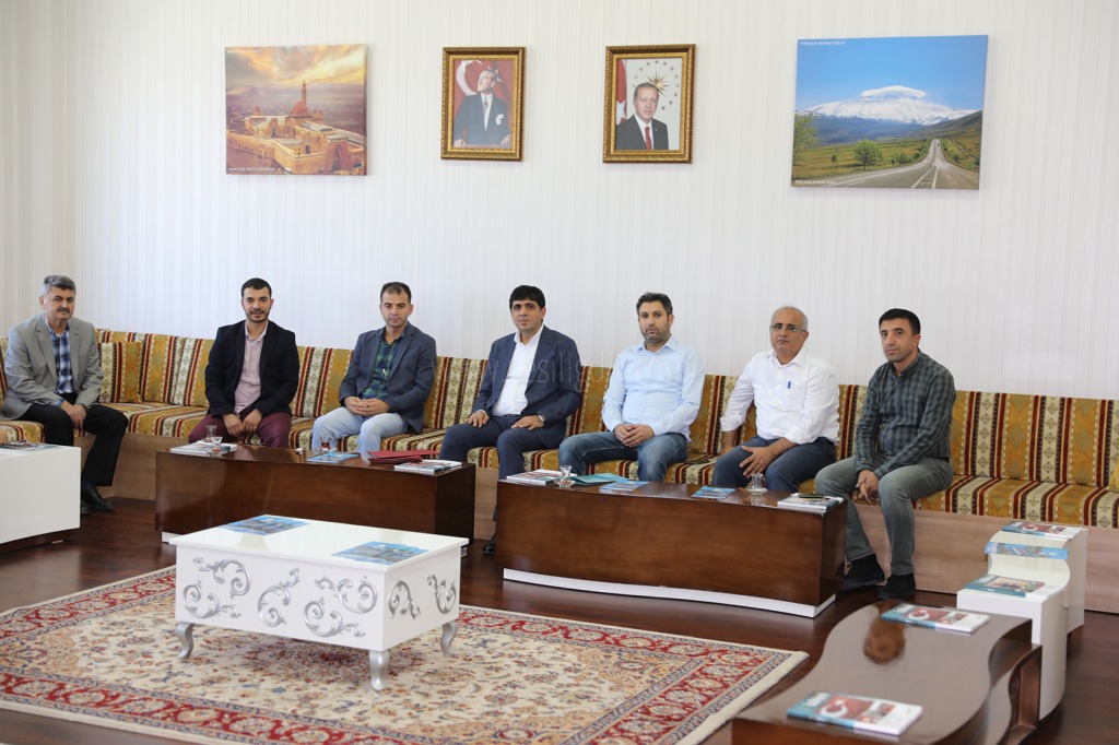 Uzaktan Eğitim Mesleki Gelişim Programına Katılan Akademisyenler Sertifikalarını Aldı