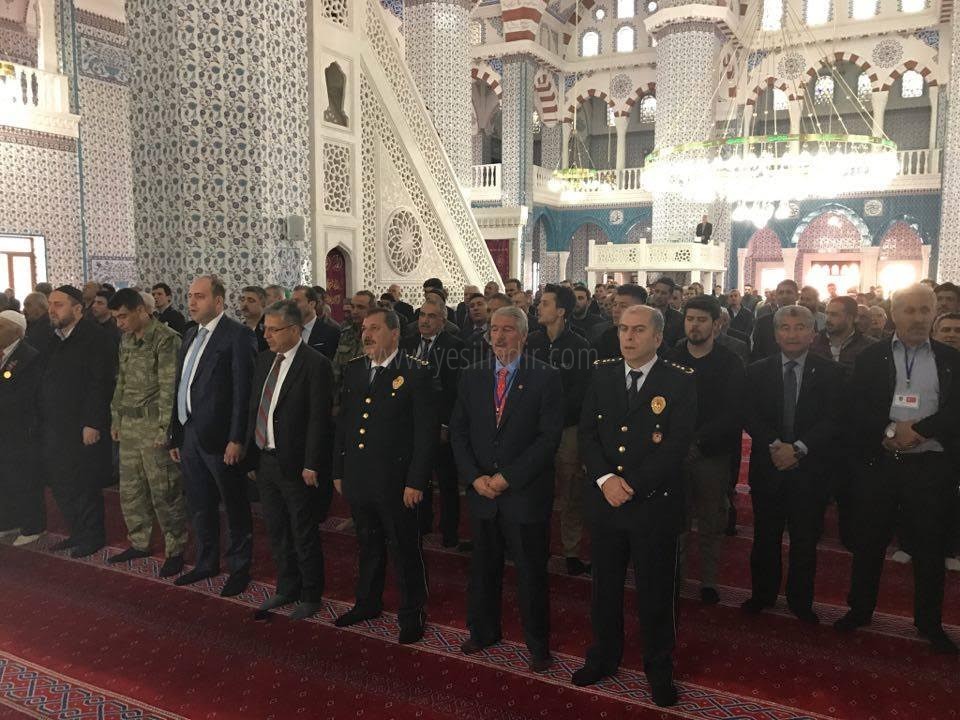 ŞEHİT POLİSLER İÇİN MEVLİT OKUTULDU