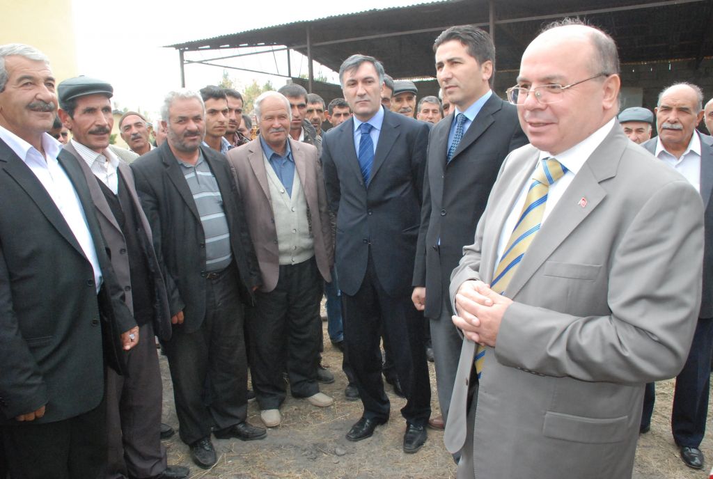 Çiftçilere Tohumluk Buğday Dağıtıldı
