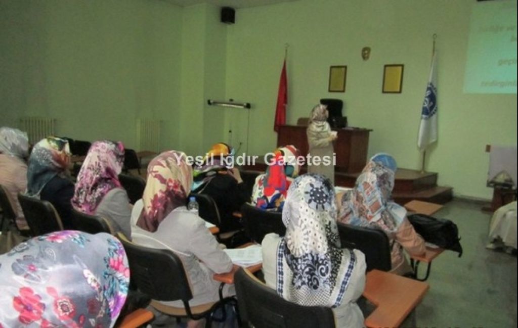 İl Müftülüğü Aile İrşat ve Rehberlik Bürosu Seminer Düzenledi