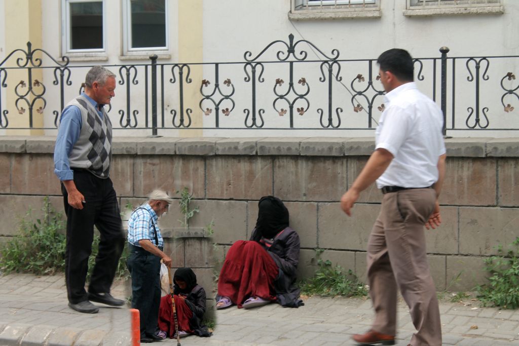 Çocuk Dilenci Görmek İstemiyoruz