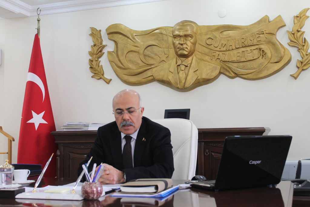 Vali Ahmet Pek'in Ramazan Bayramı Mesajı