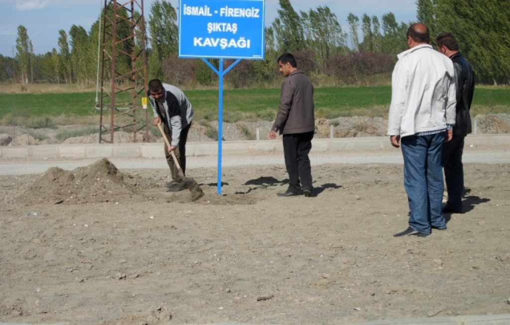 Belediye Meclisinden Tapu Müdür Yardımcısına Vefa