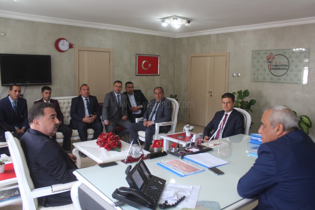 TÜRK EĞİTİM SEN GENEL BAŞKAN YARDIMCILARI MİLLİ EĞİTİM MÜDÜRÜNÜ ZİYARET ETTİ