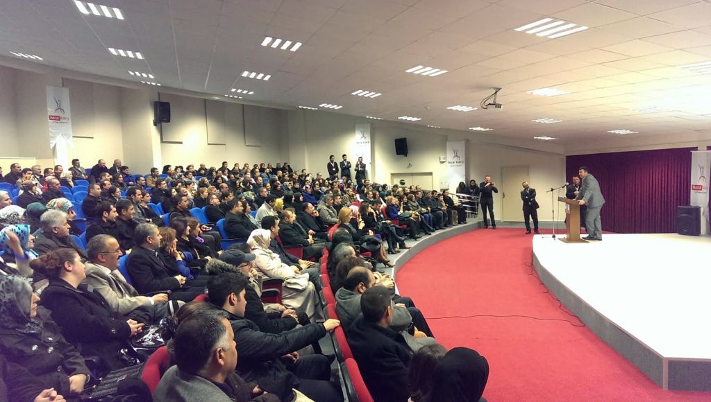 Hazarda Anne Baba Olmak