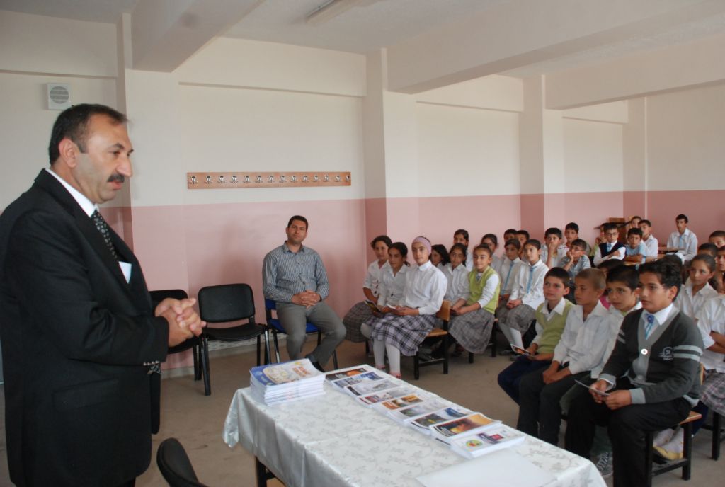 Iğdır'da Meteroloji Bilgilendirme Semineri Veriliyor