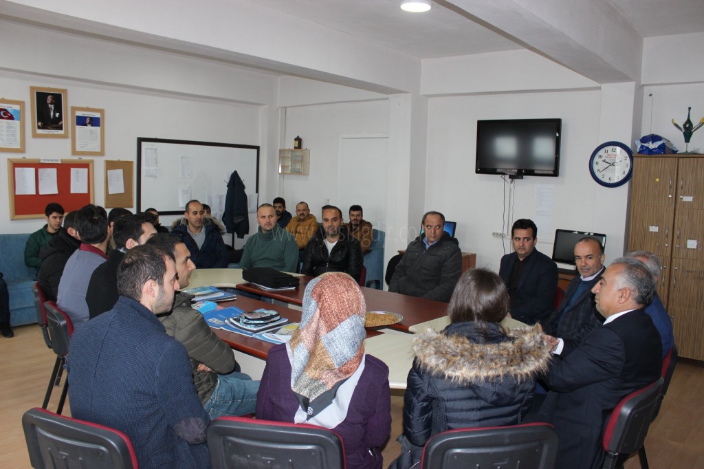 MİLLİ EĞİTİM MÜDÜRÜNDEN IĞDIR MESLEKİ VE TEKNİK ANADOLU LİSESİNE ZİYARET