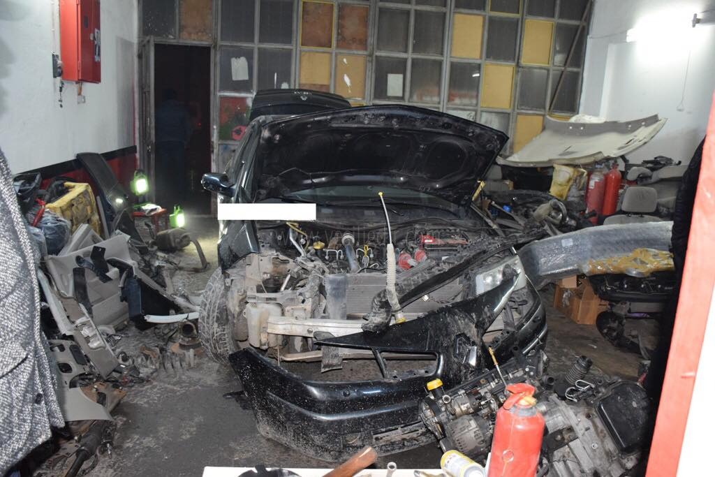 İki Farklı Araca ait Motor ve Şase Numaralarını değiştirirken yakalandılar