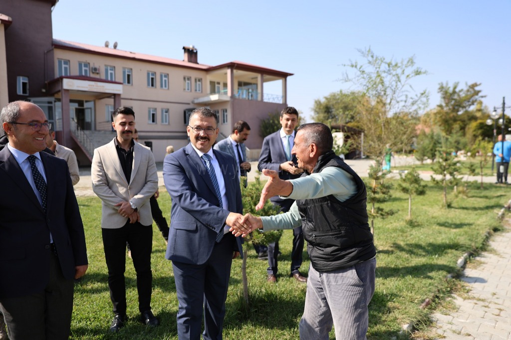 Vali Ercan Turandan Anlamlı Ziyaret