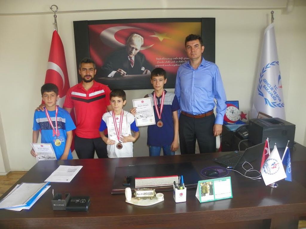 Iğdır Jui Jitsu Sporcuları Gençlik Hizmetleri Ve Spor İl Müdürünü Ziyaret Etti