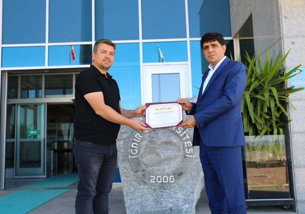 Iğdır Üniversitesinin Logosu Tuza İşlendi
