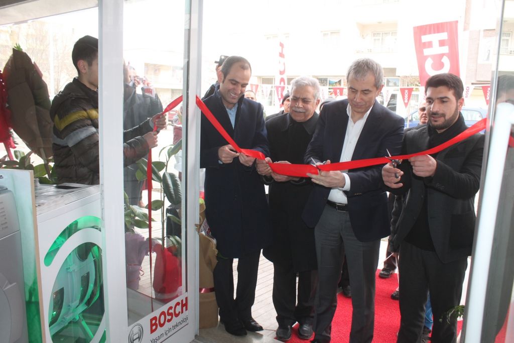 Öner Mobilya Bosch Şubesi Açılışı Yapıldı