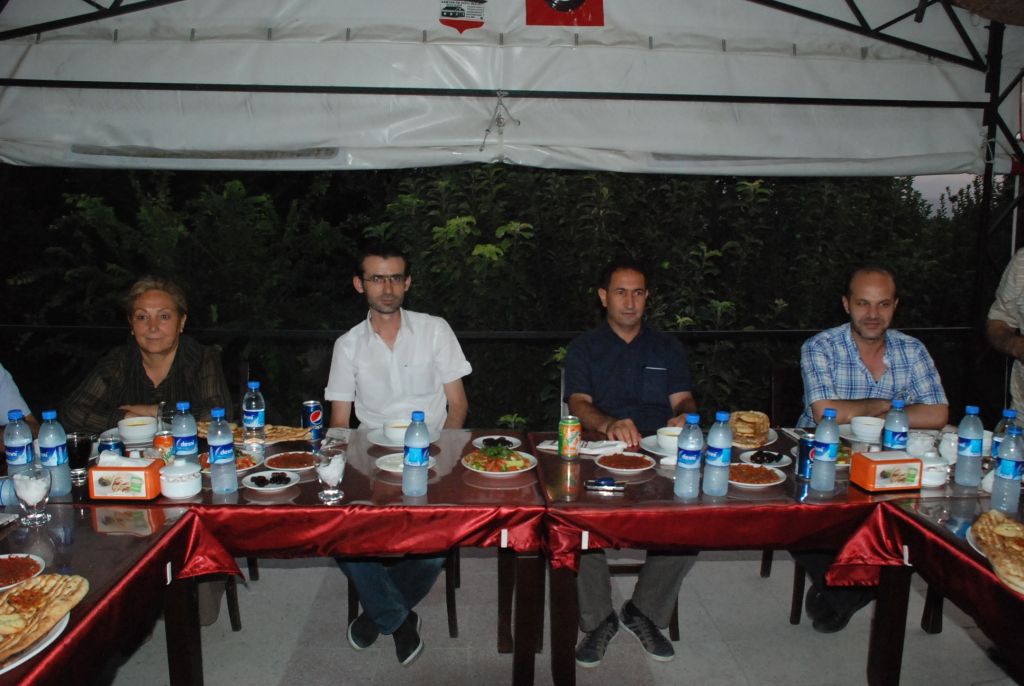 Ak Parti Teşkilatı Basın Mensuplarına İftar Yemeği Verdi