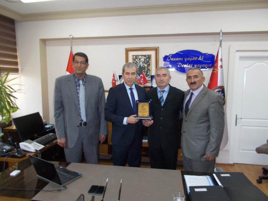 Atatürk Mahallesi Derneği İl Emniyet Müdürü Yüksel Babal'ı Makamında Ziyaret Etti