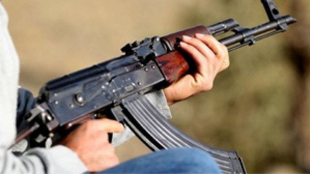 Karakoyunlu İlçesinde   Polisi şehit eden iki teröristten biri ölü diğeri yaralı ele geçti