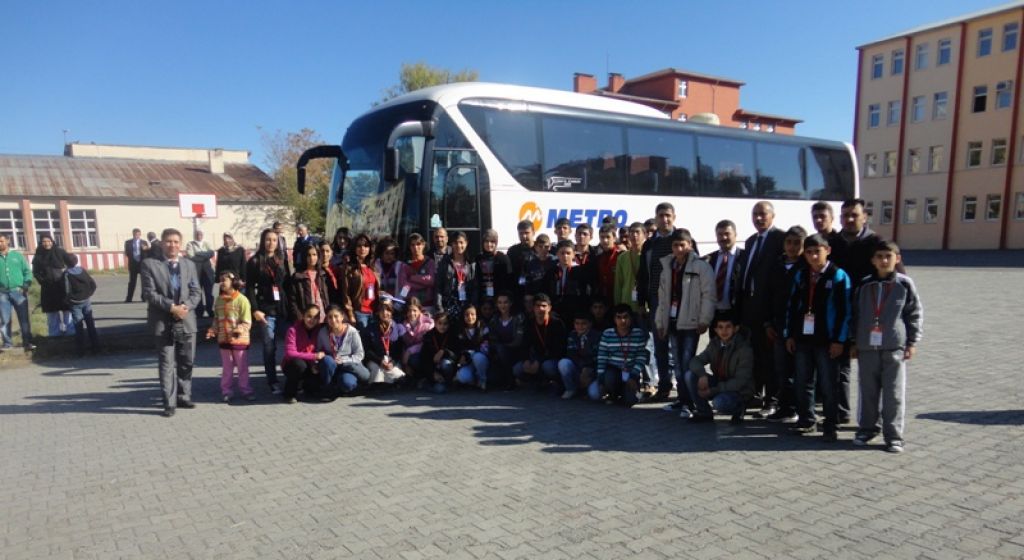 Iğdırlı Öğrenciler Cumhuriyet Gezisi Yolculuğuna Çıktılar