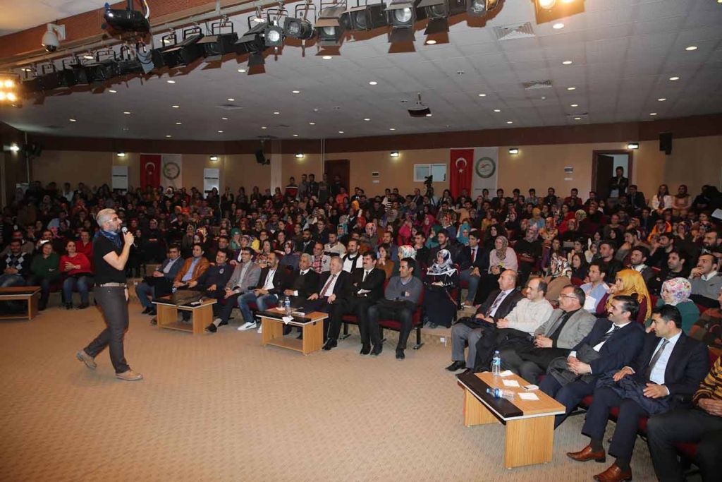 Dünyanın En Akıllı İnsanı Erdal Demirkıran Iğdır Üniversitesinde