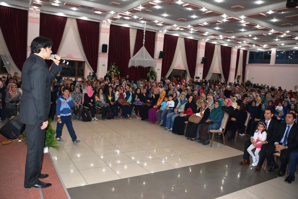 Iğdır da Herkes Onu Okuyor Ödül Törenine Yoğun İlgi