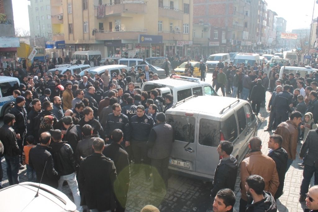 Alacak Verecek Kavgasında Polis Vatandaş Gerilimi