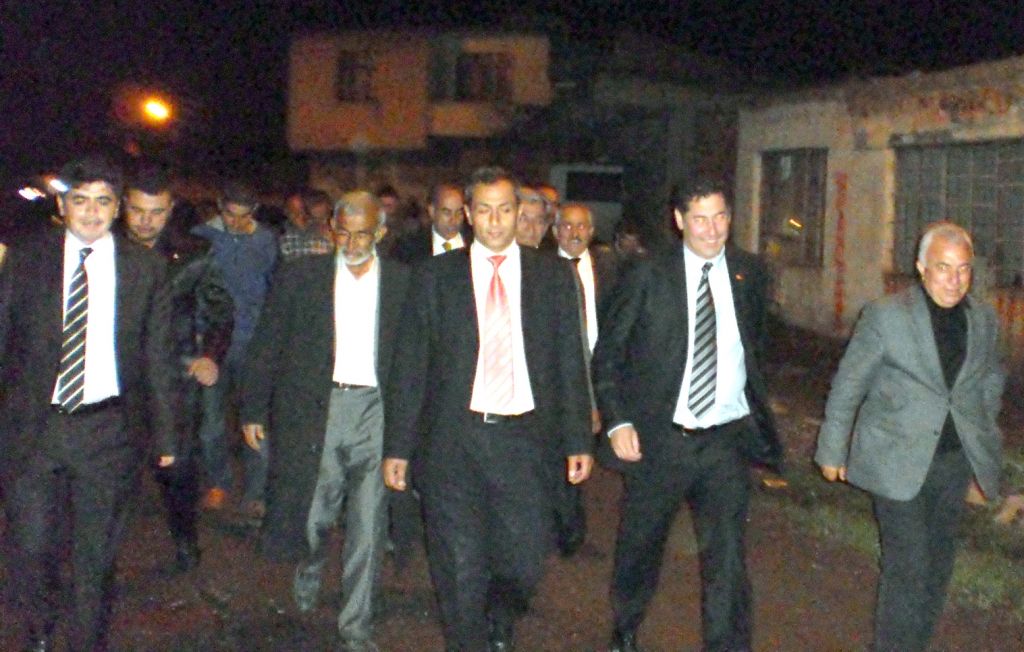 MHP Adaylarının Melekli Beldesindeki Sohbet Toplantısı Mitinge Dönüştü