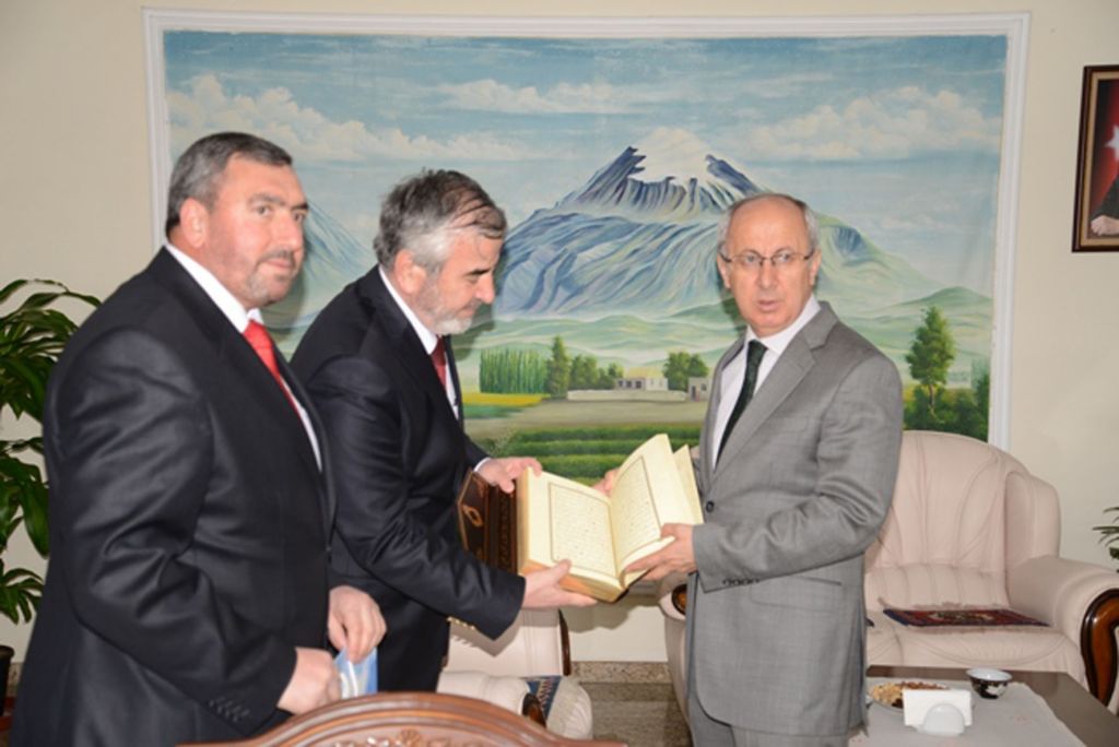 Diyanet İşleri Başkan Yardımcısı Vali Davut Hanere Nezaket Ziyaretinde Bulundu