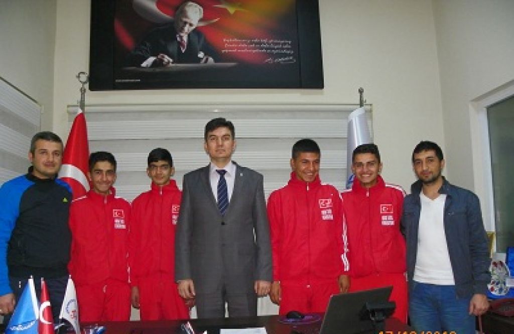 Masa Tenisi Sporcularımız Türkiye Şampiyonasına Gitmeye Hak Kazandı