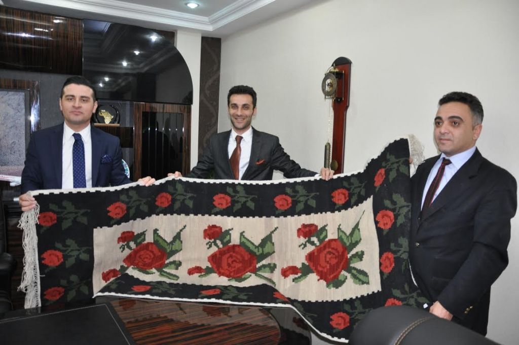 İmza Guruptan Dev Yatırım Karabağ Kilimleri Artık İmza Halıcılık Tarafından Üretilecek