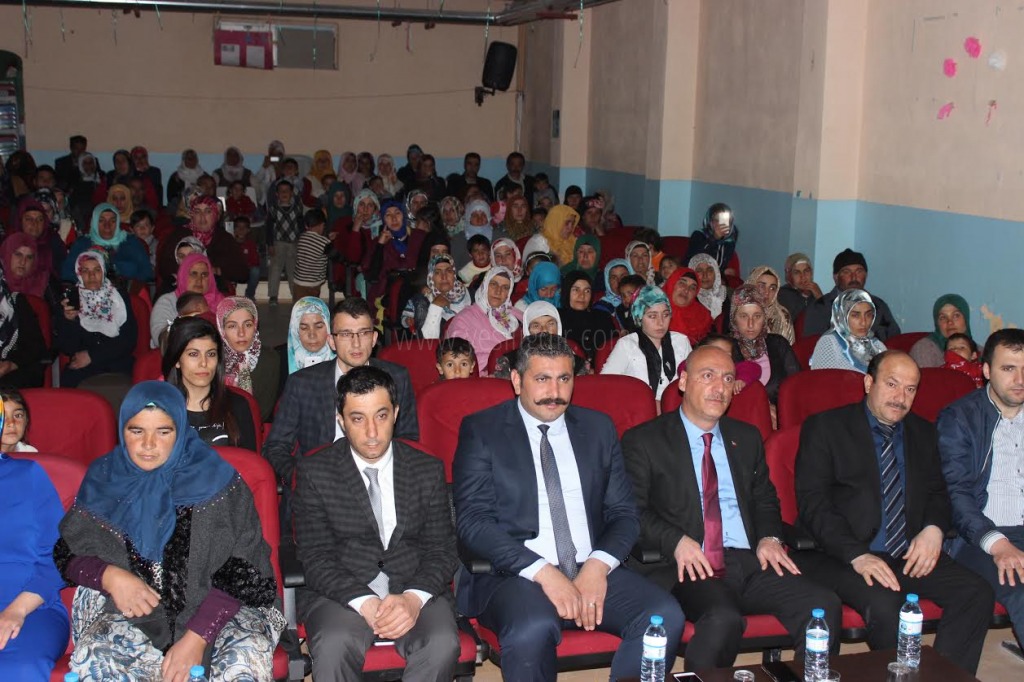 ŞEHİT ÖĞRETMEN ŞEVKİ AKGÜN ORTAOKULUNDA KUTLU DOĞUM HAFTASI KUTLANDI