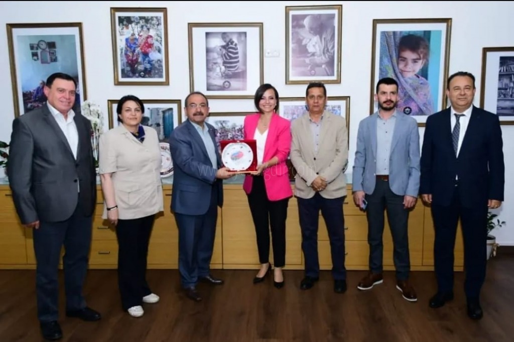 İsa Ambarcıdan Karabağlar Belediye Başkanı Helil Kınaya Ziyaret