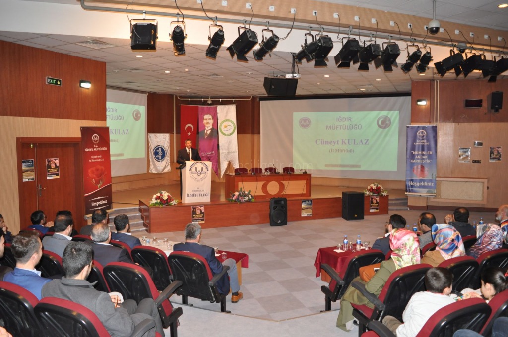 İl Müftülüğünden Çanakkaleyi Anlamak Konulu Konferans